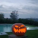 Casale Il Girasole 4* Barbara (Pesaro and Urbino)