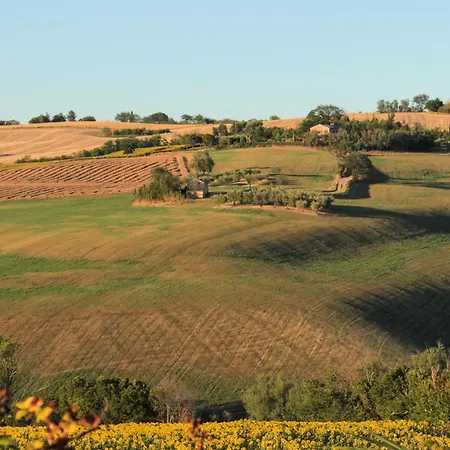 Casale Il Girasole Gasthuis Barbara (Pesaro and Urbino)