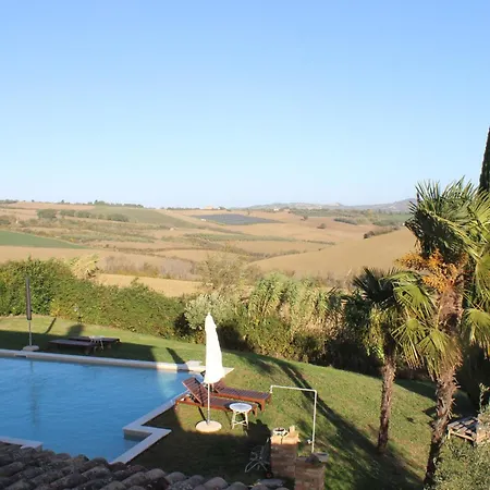 Casale Il Girasole 4* Barbara (Pesaro and Urbino)