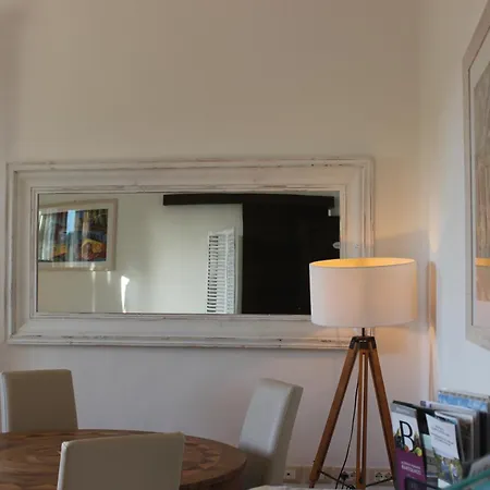 Casale Il Girasole בית הארחה