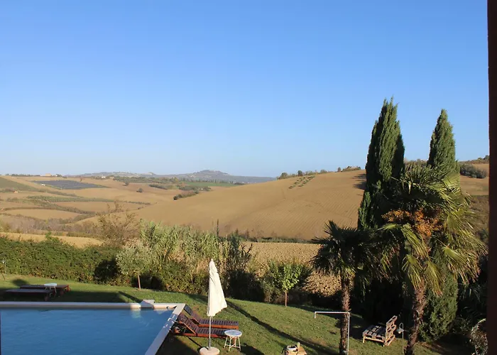 Casale Il Girasole 4*