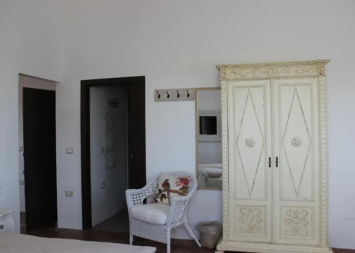 Casale Il Girasole 4* Barbara (Pesaro and Urbino)